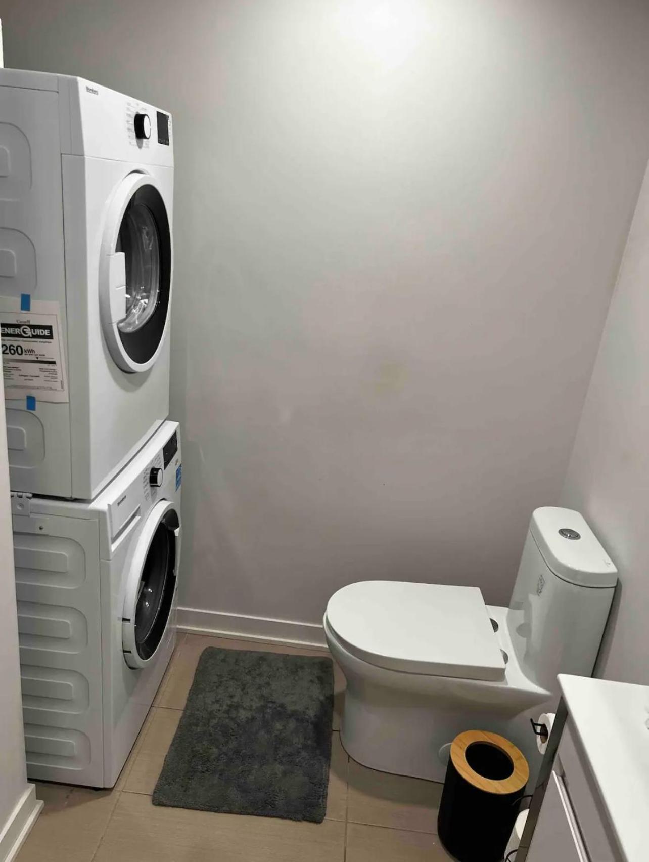 Condo In The Heart Of Downtown モントリオール エクステリア 写真