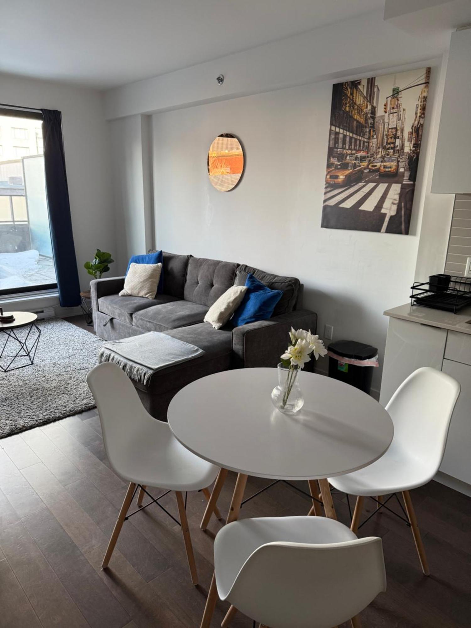 Condo In The Heart Of Downtown モントリオール エクステリア 写真